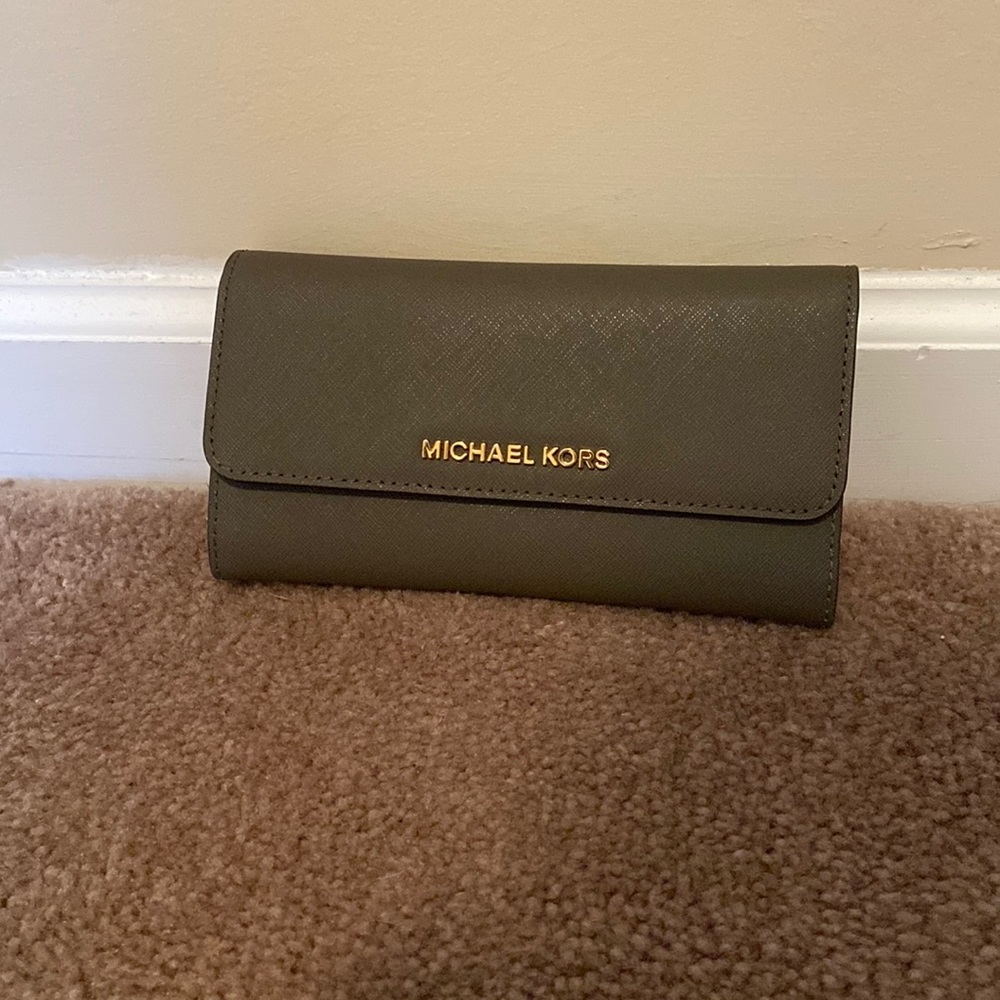 Michael Kors saffiano leather trifold wallet grey with green interior